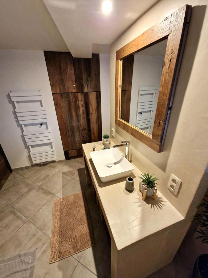 Le Twenty Bed & Breakfast Marche-en-Famenne Exterior foto
