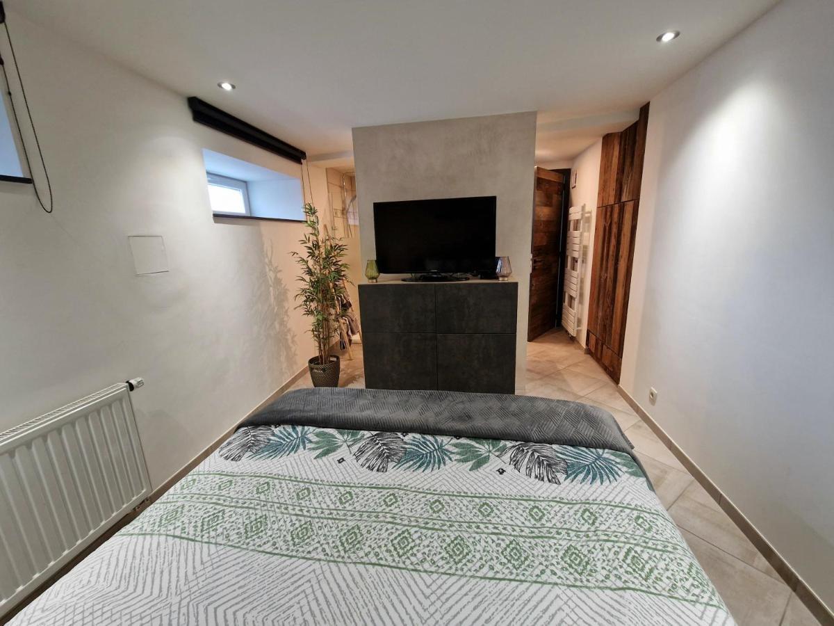Le Twenty Bed & Breakfast Marche-en-Famenne Exterior foto
